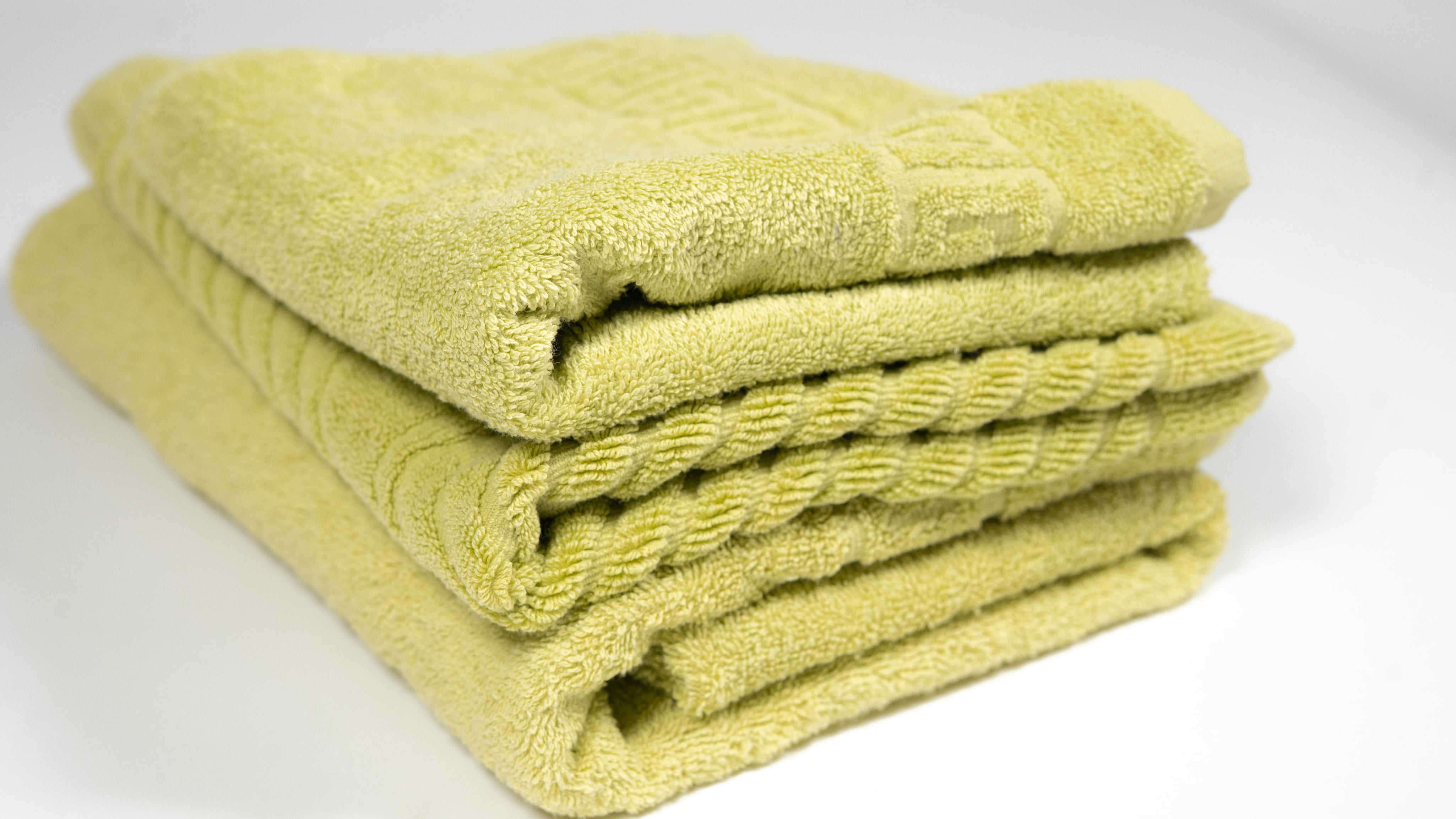 Dlaczego warto wybierać ręczniki z bawełny 100%?