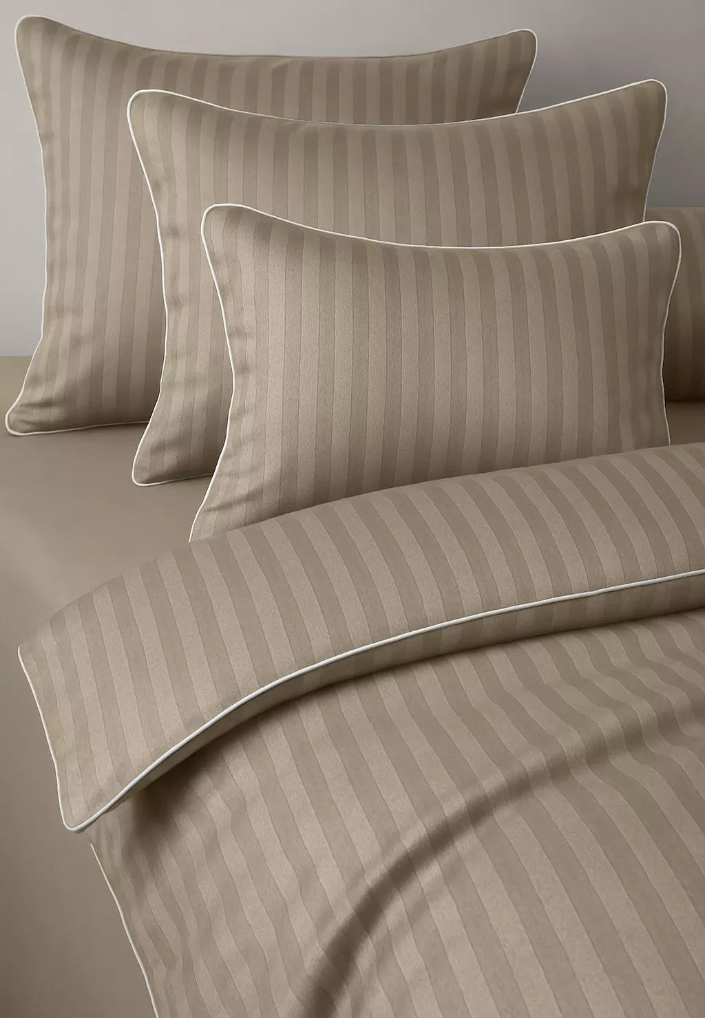 Jak prać i pielęgnować pościel flanelową, by służyła przez lata