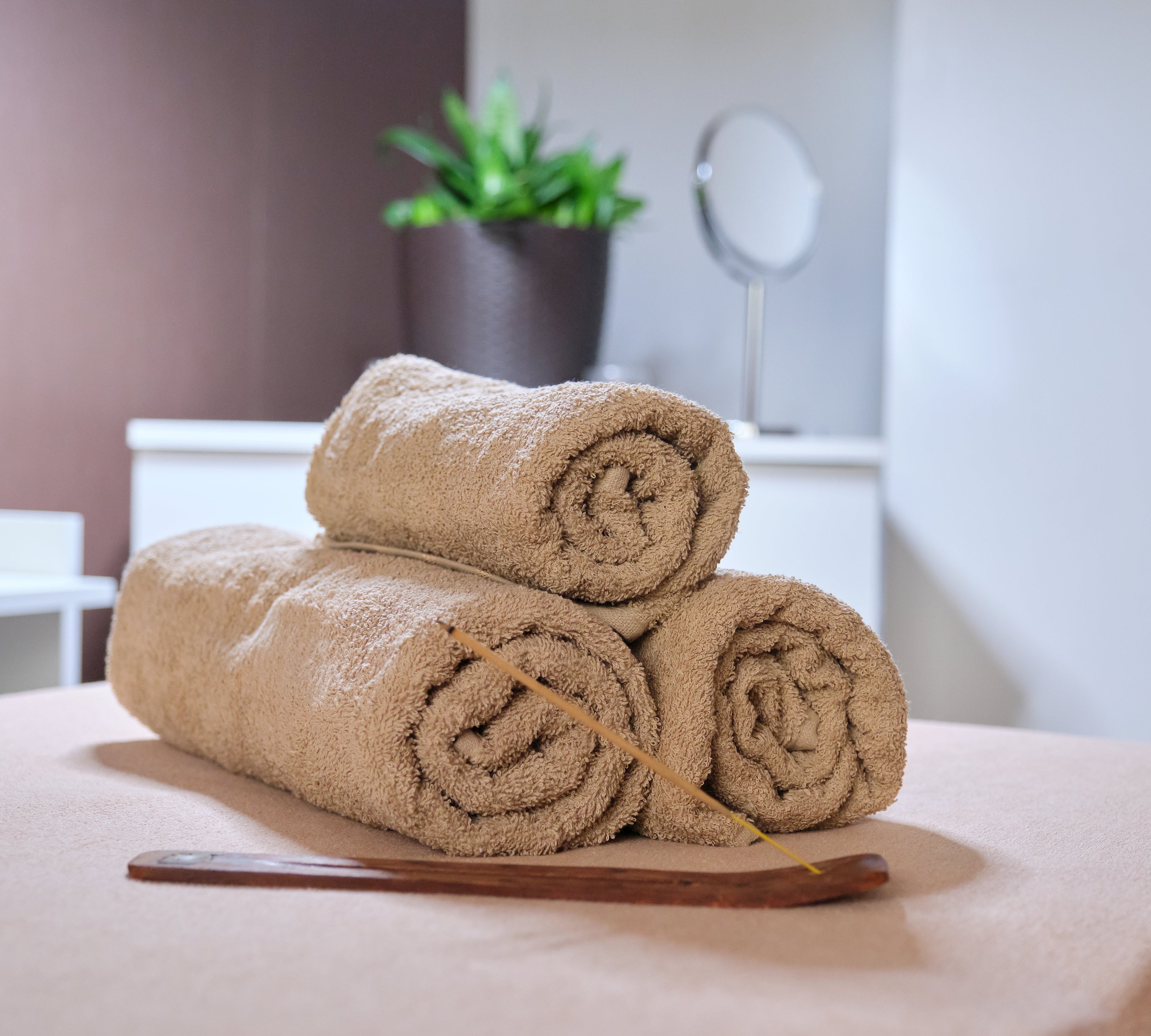 Małe ręczniki, wielkie możliwości – 5 nietypowych zastosowań w domu i podróży