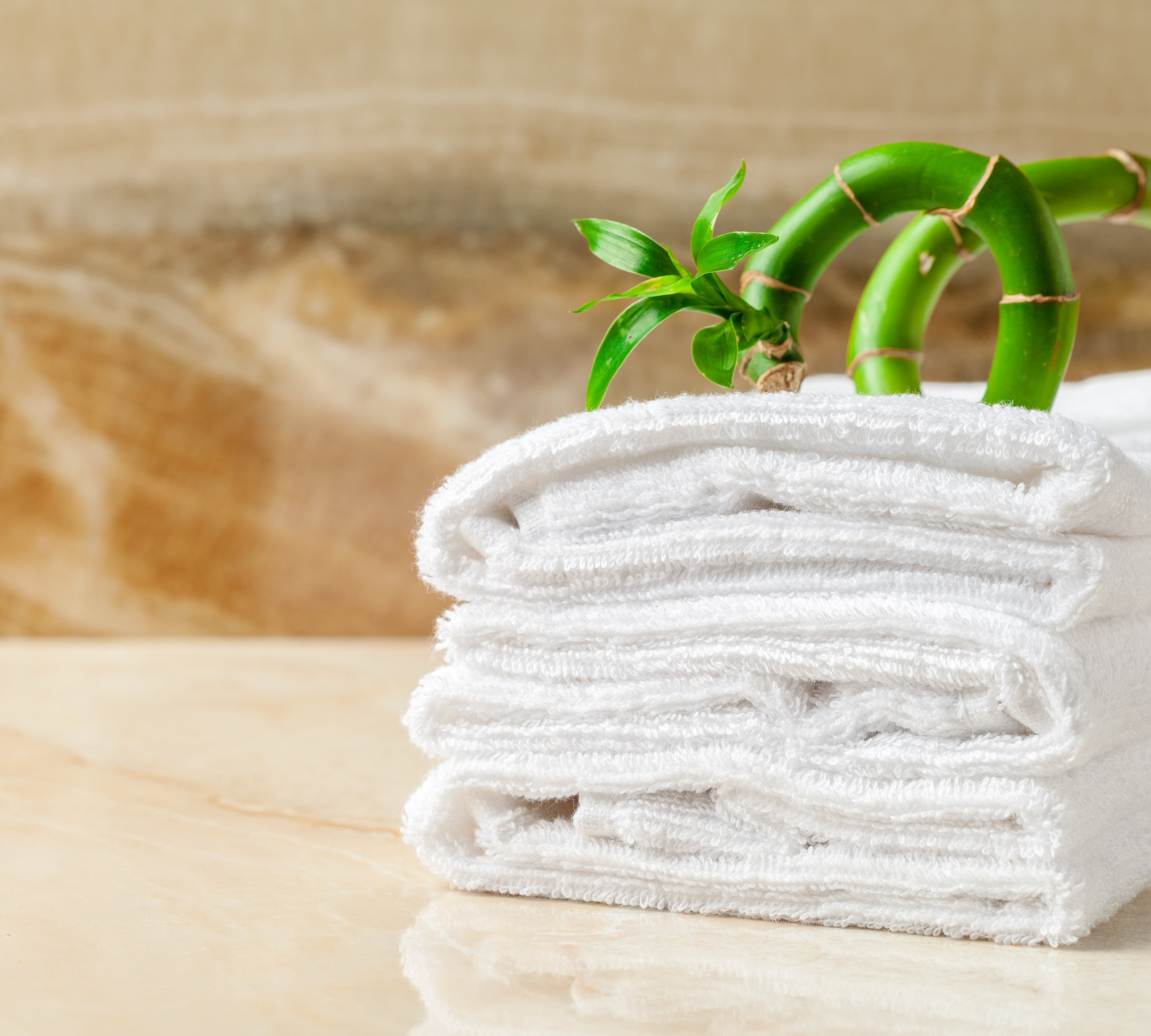 Jak stworzyć domowe spa w październiku? Ręczniki i pościel w roli głównej